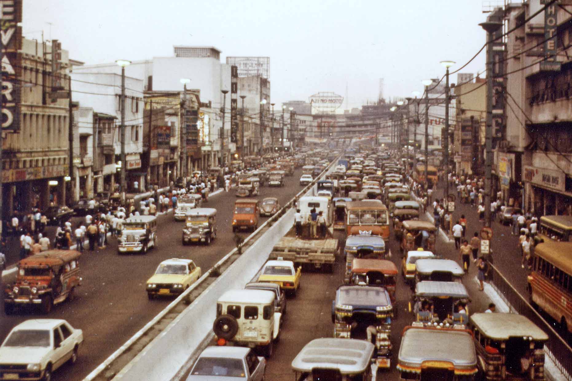 Traffic in Manila 1984