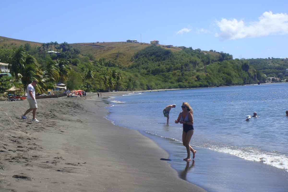 beach on Dominica