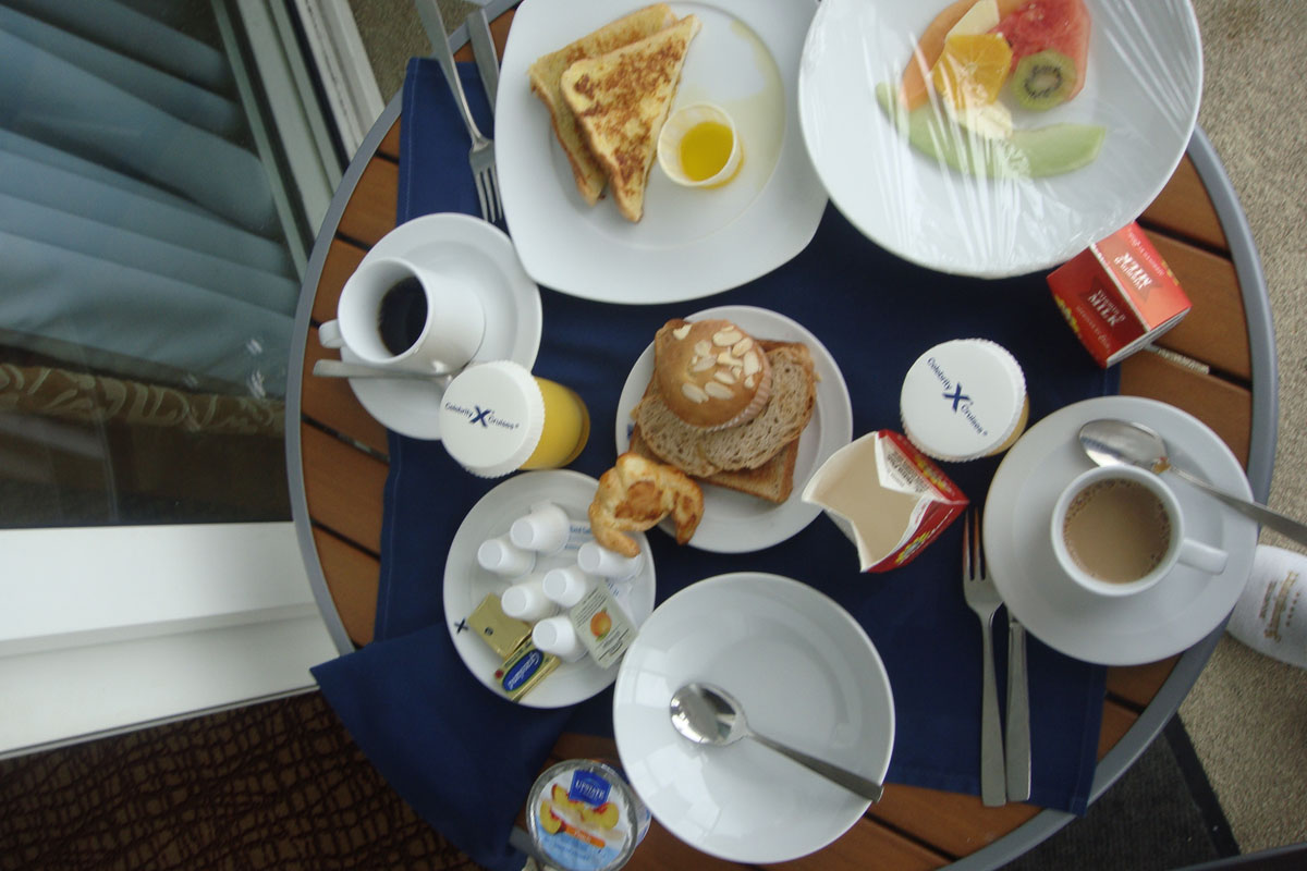 breakfast on cruise